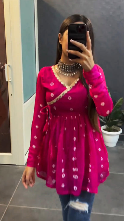 Dressyloo Presented New  Pink Bandhani Short Kurtis